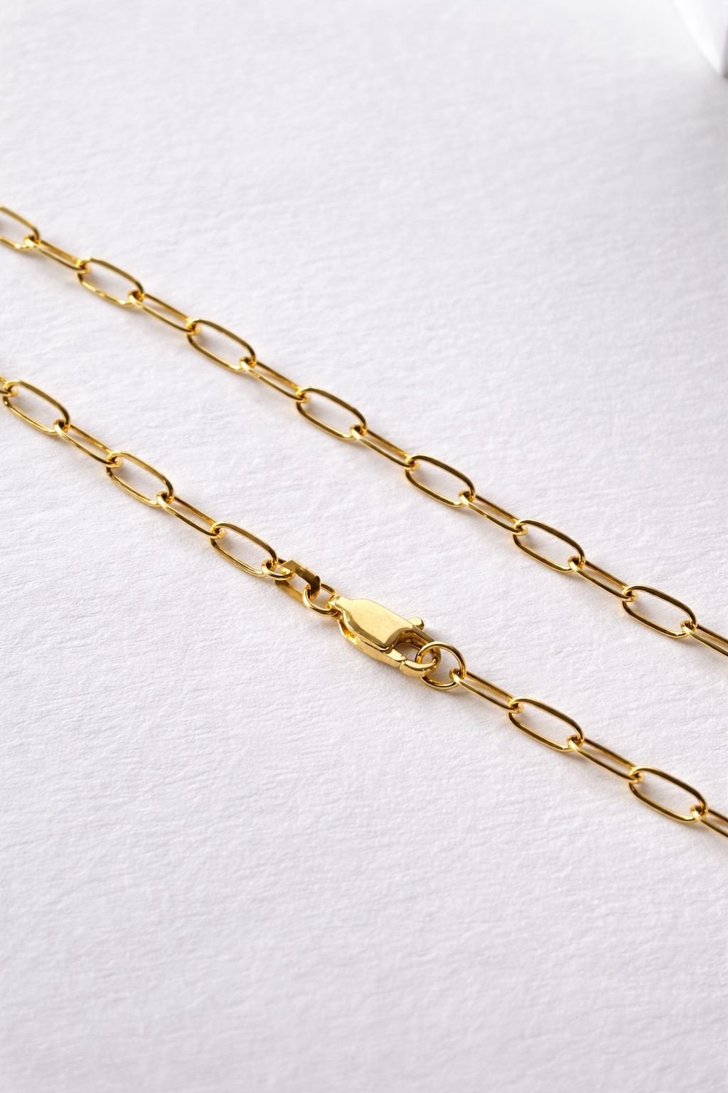 Chaîne paperclip d’or 18k, ras de cou 38cm, 2.93g image 1