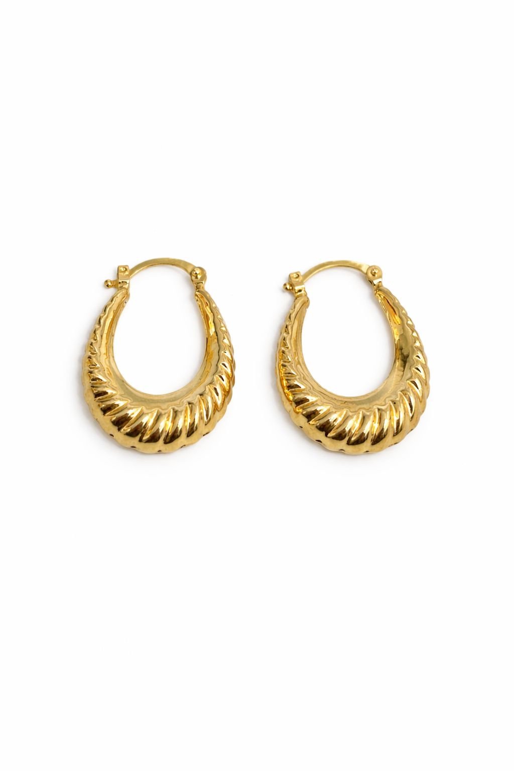 Créoles d’or 18k modèle croissant , 3.12g image 0